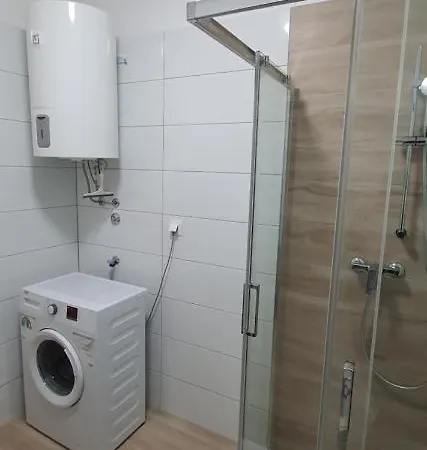 Sunrise With Private Parking Apartment *