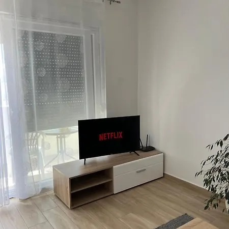 Sunrise With Private Parking プーラ