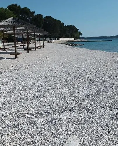 Apartment Sunrise With Private Parking Pula
