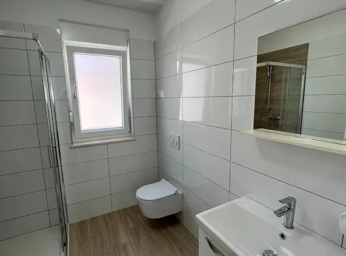 Sunrise With Private Parking Pula