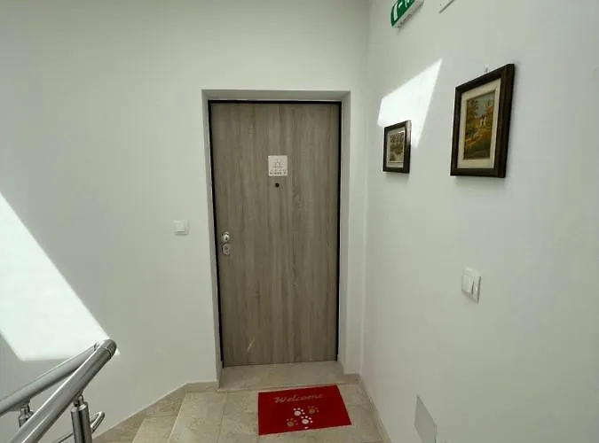 Sunrise With Private Parking Apartment Pula